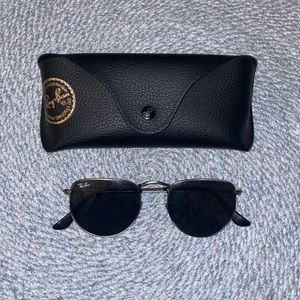 Ray-Ban Elon Black Sunglasses